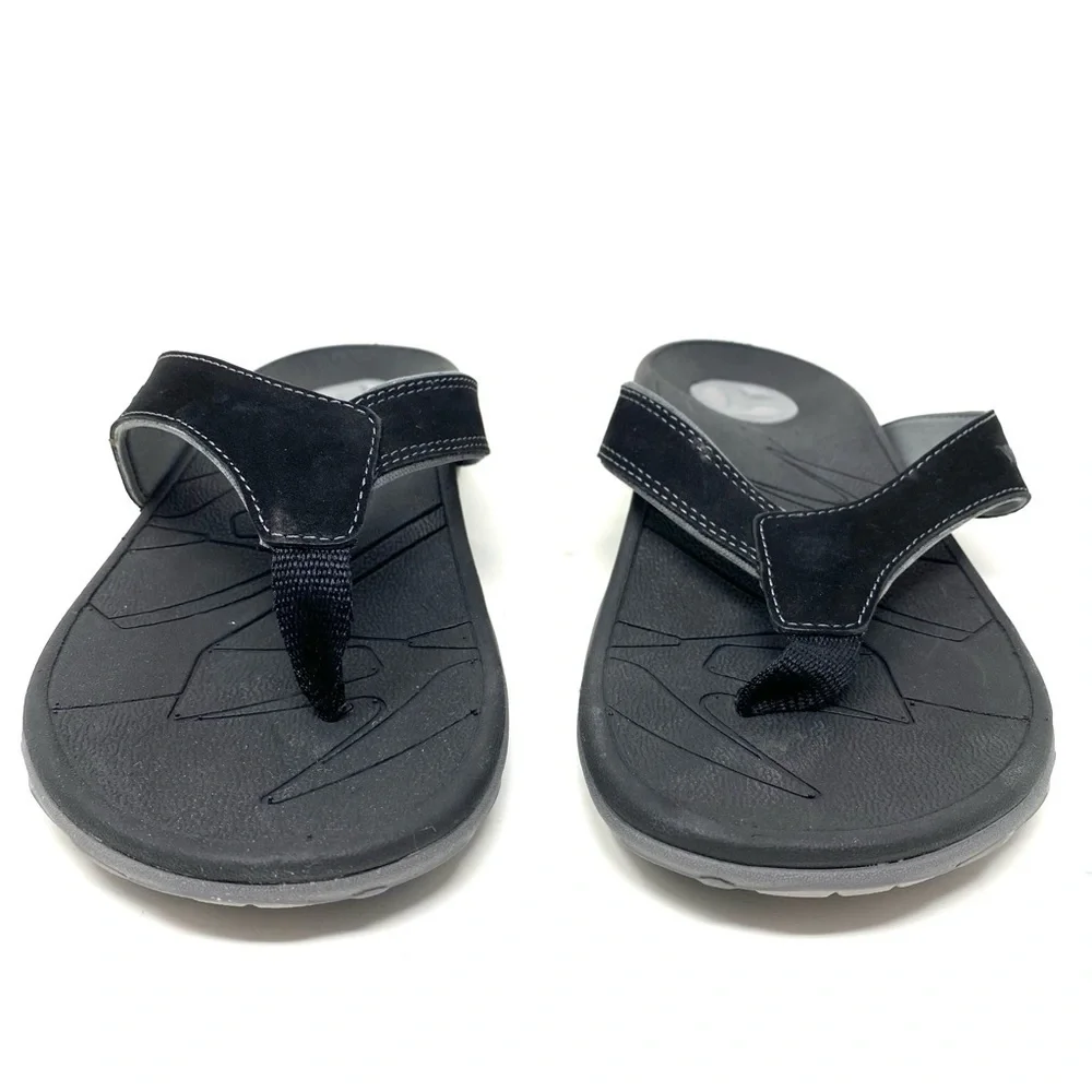 Vionic Men’s Bryce black flip flop sandals